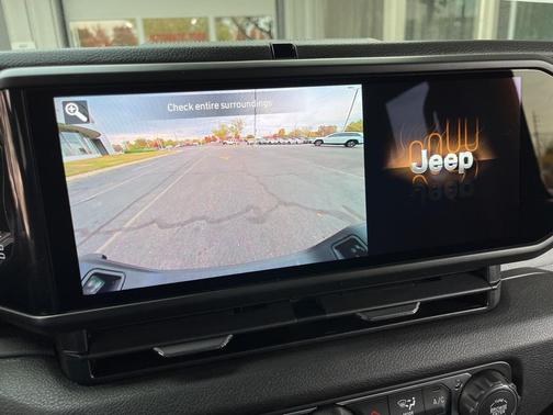 2026 Jeep Gladiator Willys 4x4