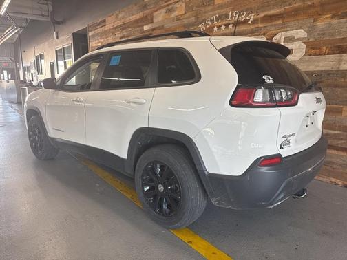 2022 Jeep Cherokee Latitude Lux