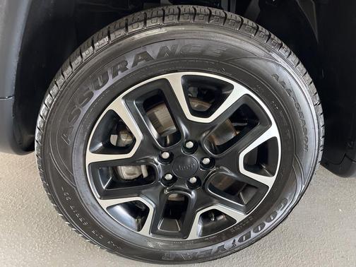 White Clearcoat 2020 Jeep Compass Trailhawk