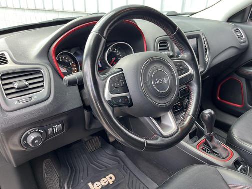 White Clearcoat 2020 Jeep Compass Trailhawk