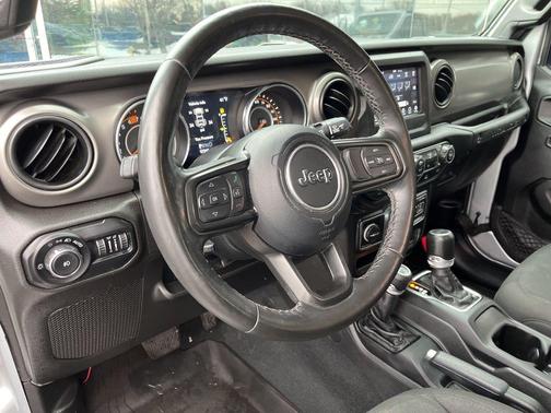 2022 Jeep Wrangler Willys