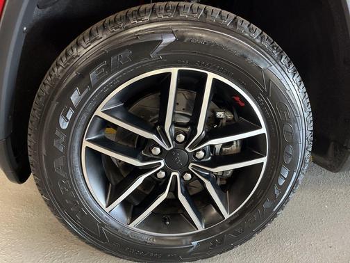 2021 Jeep Grand Cherokee Trailhawk