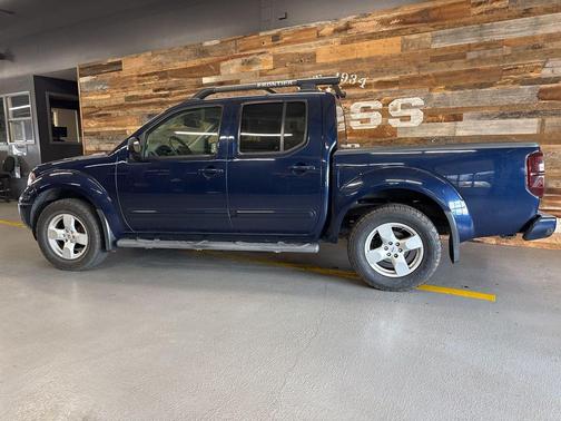 2007 Nissan Frontier LE Crew Cab