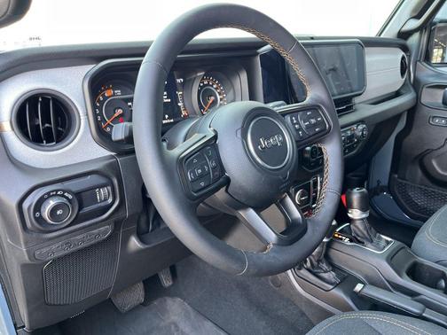 Anvil Clear Coat 2024 Jeep Wrangler Willys