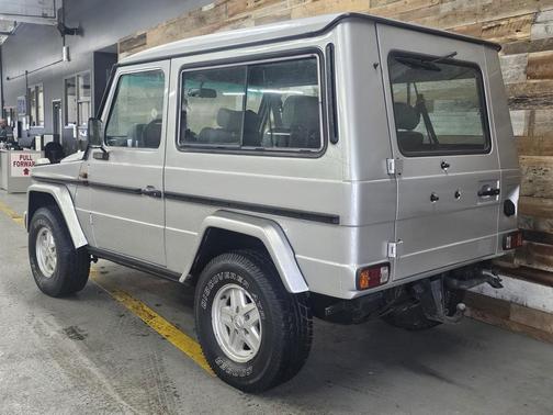 1986 Mercedes-Benz E-Class G Wagen