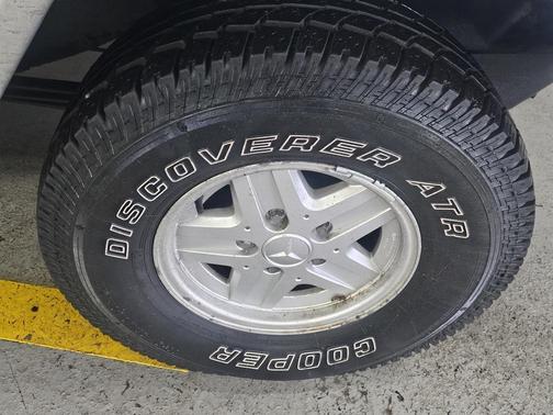 1986 Mercedes-Benz E-Class G Wagen