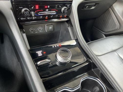 Diamond Black Crystal Pearlcoat 2023 Jeep Grand Cherokee Limited