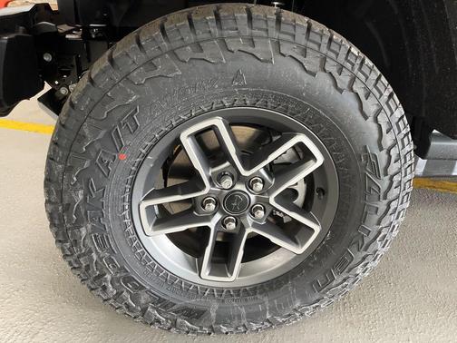 2026 Jeep Gladiator Mojave 4x4