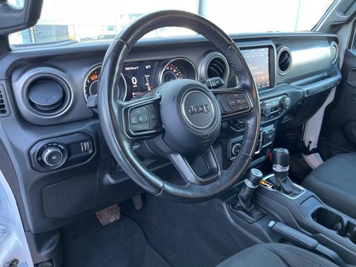 2023 Jeep Wrangler Willys