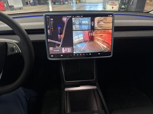 2026 Tesla Model Y Premium Rear-Wheel Drive