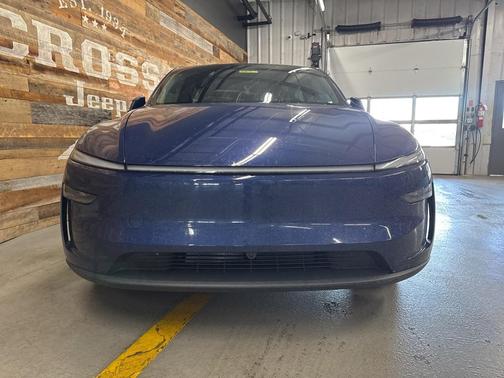 2026 Tesla Model Y Premium Rear-Wheel Drive