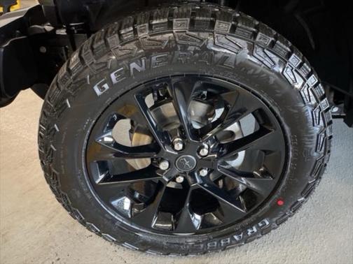 2025 Jeep Gladiator Nighthawk