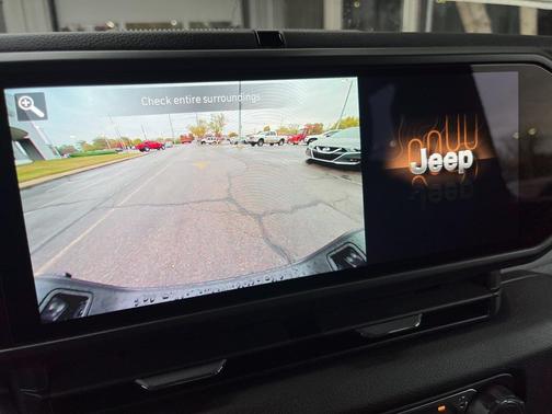 2026 Jeep Gladiator Willys 4x4