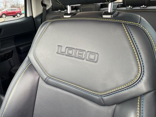 2025 Ford Maverick Lobo Standard