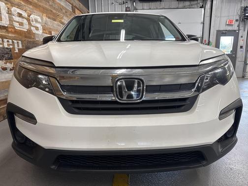 2020 Honda Pilot AWD LX