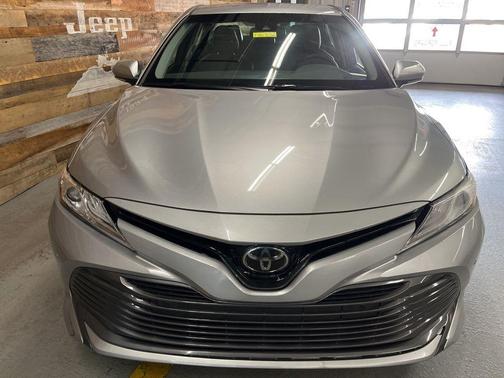 2018 Toyota Camry XLE