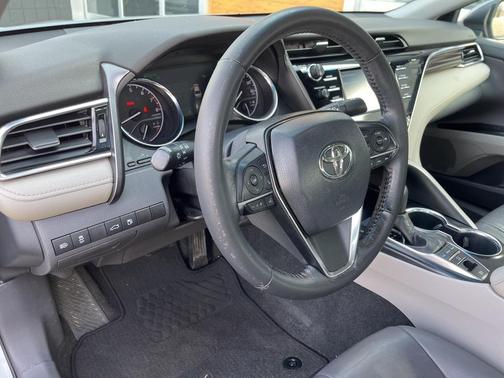 2018 Toyota Camry XLE