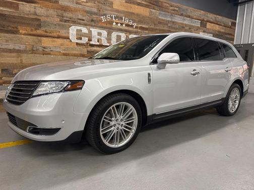 2019 Lincoln MKT Reserve