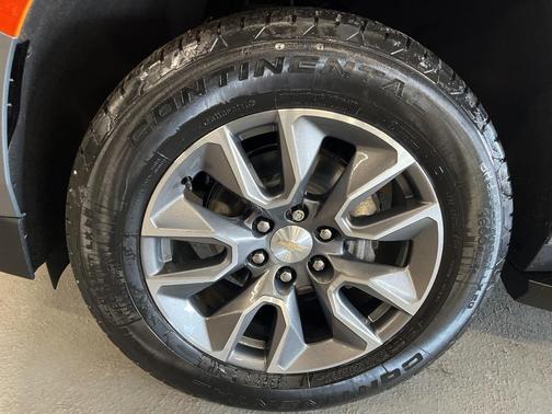 2022 Chevrolet Suburban LT