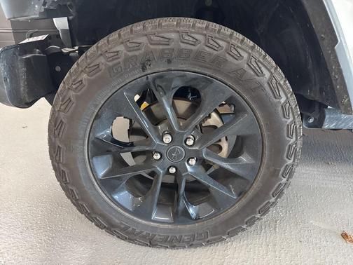 2025 Jeep Gladiator Nighthawk