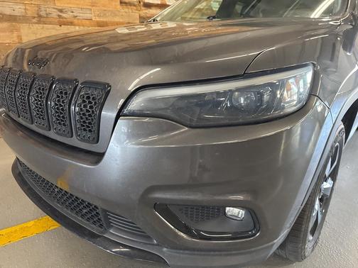 2020 Jeep Cherokee Altitude