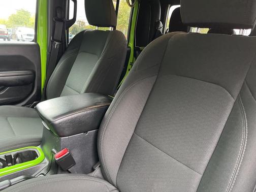 2021 Jeep Gladiator Willys 4x4