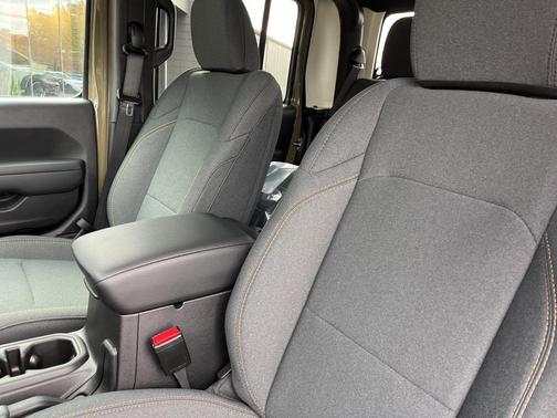 2026 Jeep Gladiator Willys 4x4