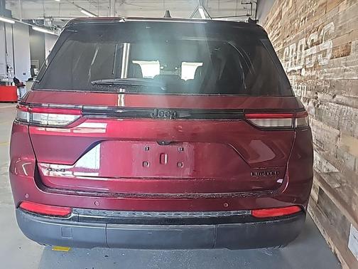 Velvet Red Pearlcoat 2025 Jeep Grand Cherokee Limited
