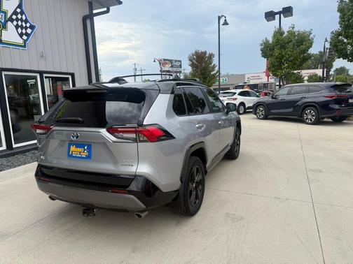 2020 Toyota RAV4 Hybrid XSE