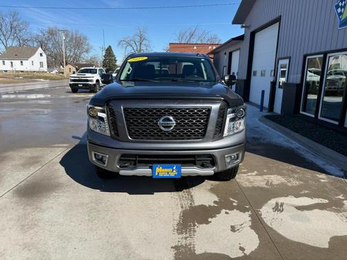 2019 Nissan Titan PRO-4X