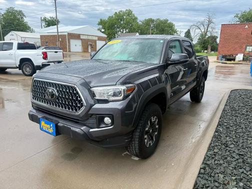 Gray 2019 Toyota Tacoma SR