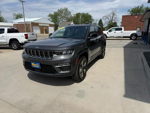 Gray 2024 Jeep Grand Cherokee 4xe Base