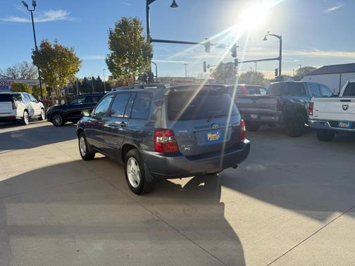 2005 Toyota Highlander W/3RD ROW NATL