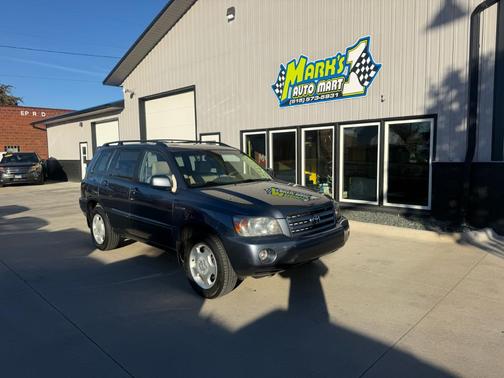 2005 Toyota Highlander W/3RD ROW NATL