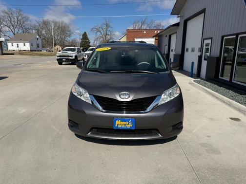 2013 Toyota Sienna LE