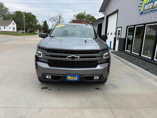 Gray 2021 Chevrolet Silverado 1500 RST