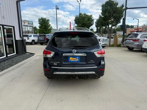 Arctic 2015 Nissan Pathfinder Platinum
