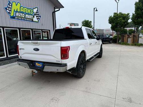 White 2015 Ford F-150 Lariat