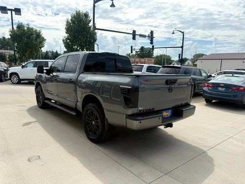 2018 Nissan Titan Platinum Reserve