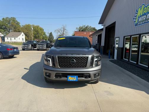 2018 Nissan Titan Platinum Reserve