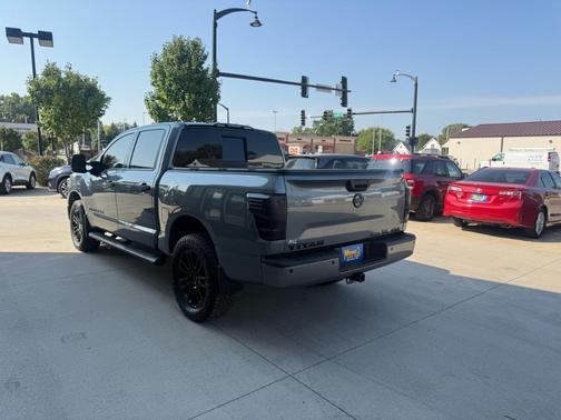 2018 Nissan Titan Platinum Reserve