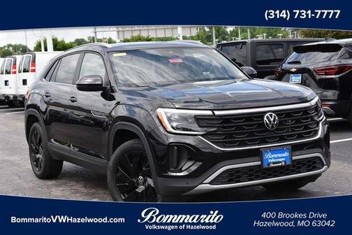 Deep Black Pearl Effect 2025 Volkswagen Atlas Cross Sport 2.0T SE w/Technology 4MOTION