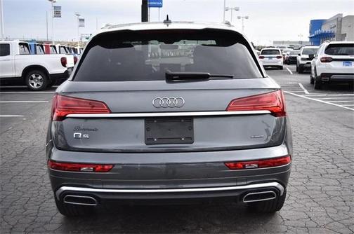 2024 Audi Q5 45 S line quattro Premium