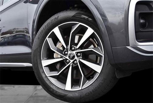 2024 Audi Q5 45 S line quattro Premium