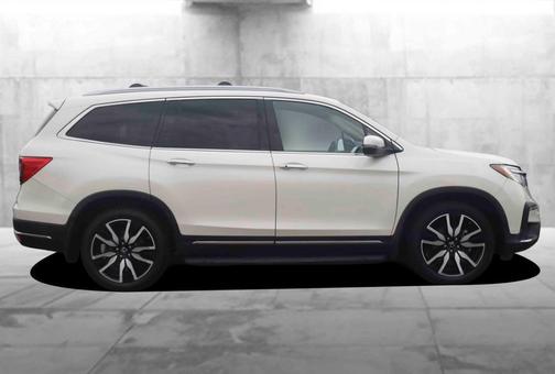 White Diamond Pearl 2019 Honda Pilot Touring 7-Passenger