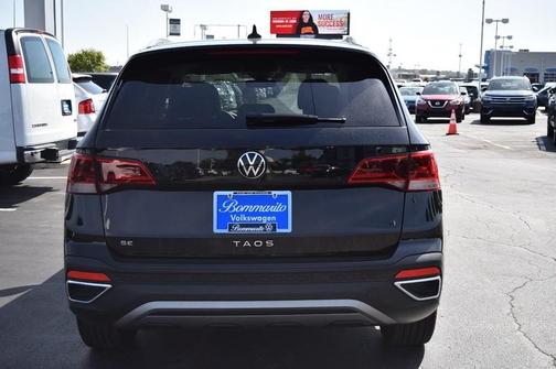 2024 Volkswagen Taos 1.5T SE