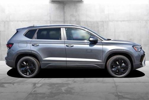 Platinum Gray Metallic 2026 Volkswagen Taos 1.5T SE