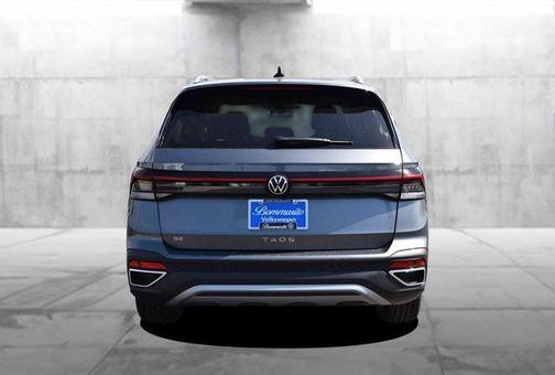 Platinum Gray Metallic 2026 Volkswagen Taos 1.5T SE