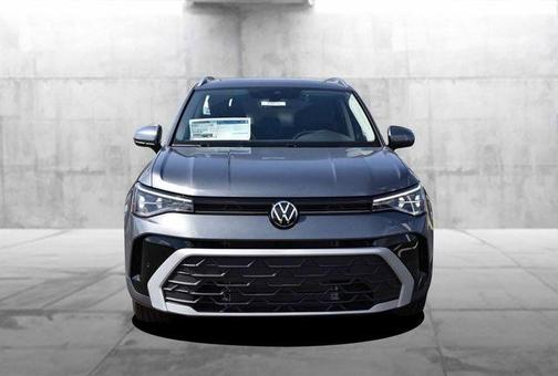 Platinum Gray Metallic 2026 Volkswagen Taos 1.5T SE
