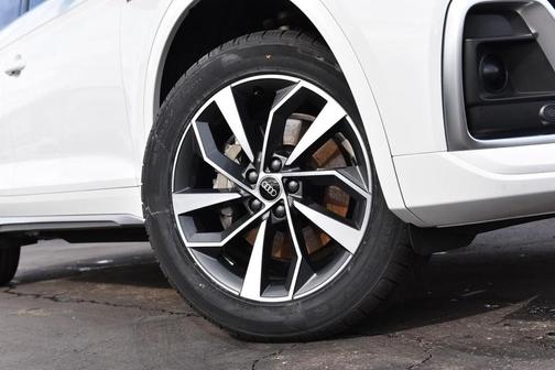2023 Audi Q5 45 S line quattro Premium